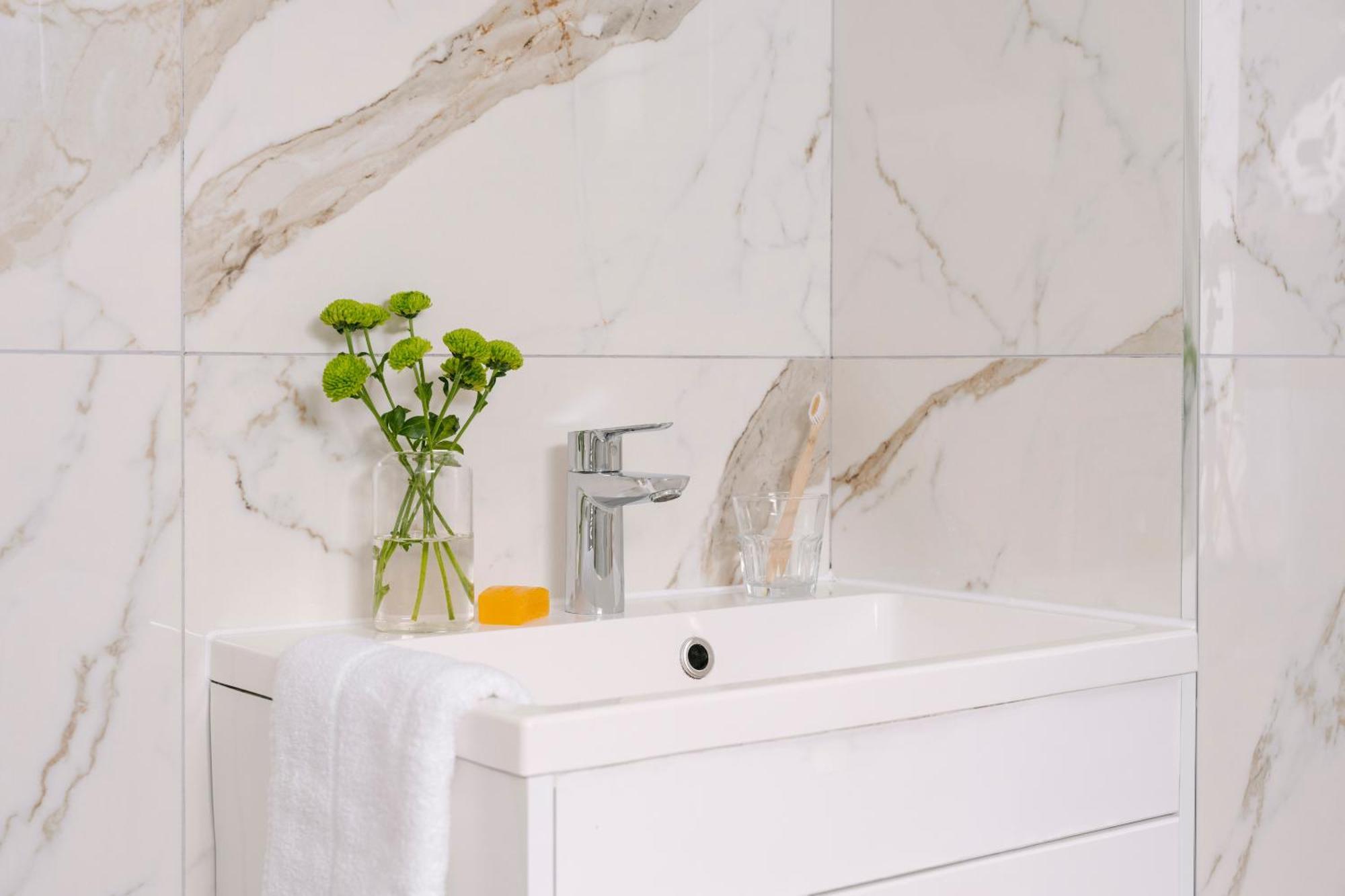Sonder Kensington Gardens Hotel London Room photo