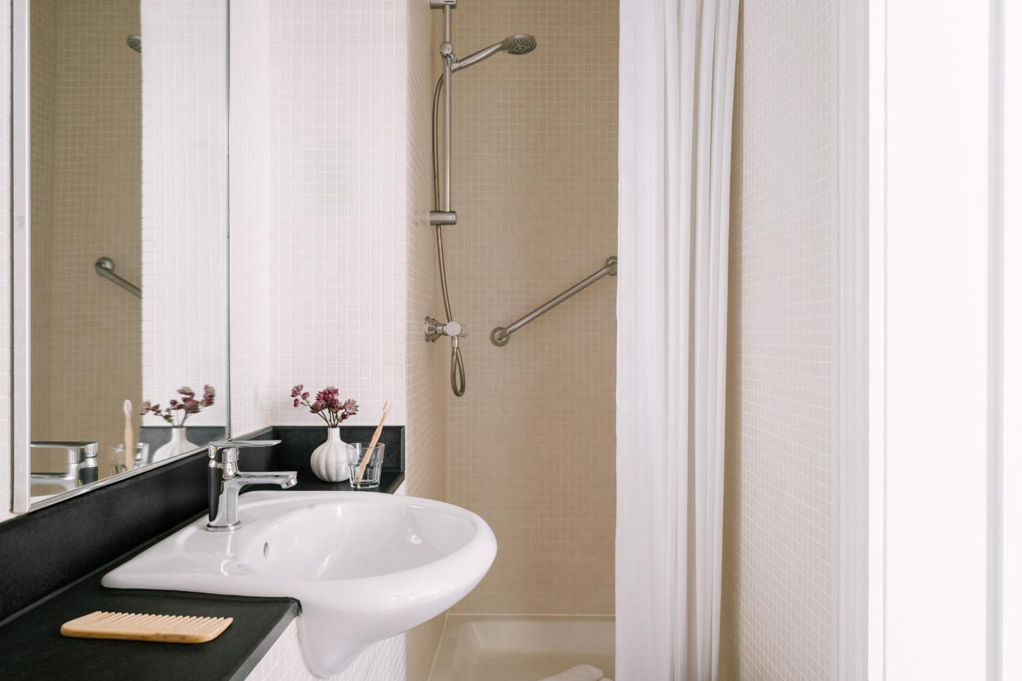 Sonder Kensington Gardens Hotel London Room photo